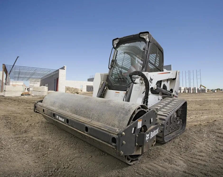 Каток Bobcat