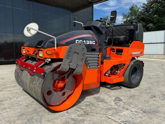 Каток Hitachi CC135C-3A