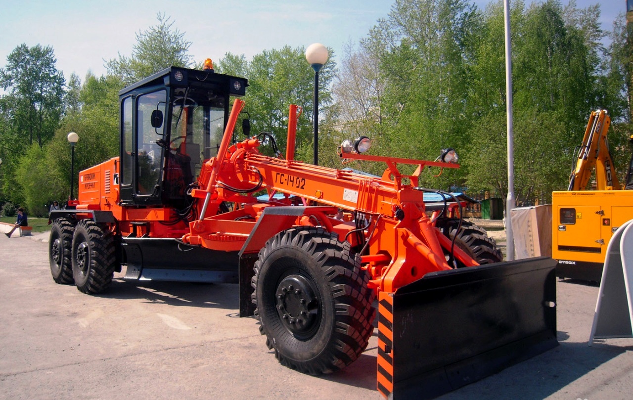 Автогрейдер ГС-14.02